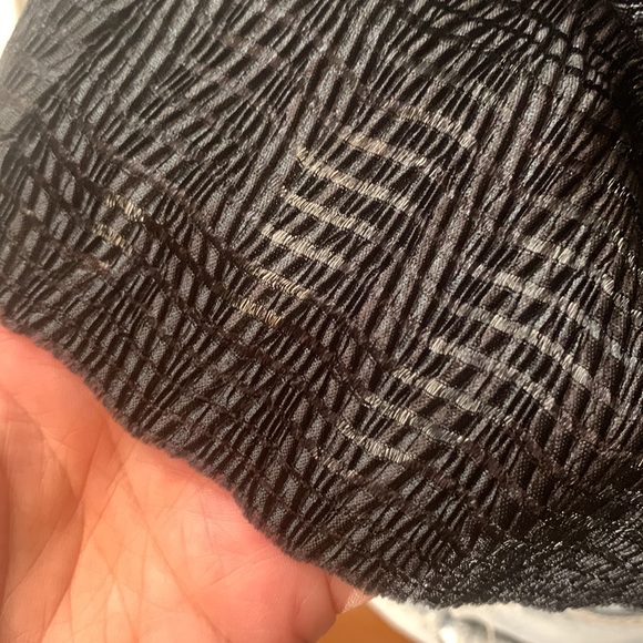 VINTAGE TANJAY Petites Black Top - Picture 12 of 12